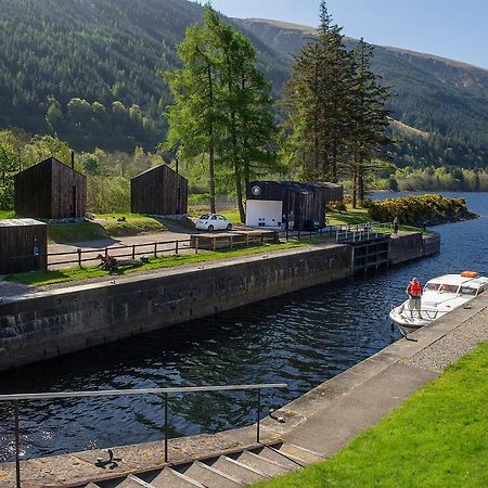 Laggan Bothies Hotel Спийн Бридж Екстериор снимка