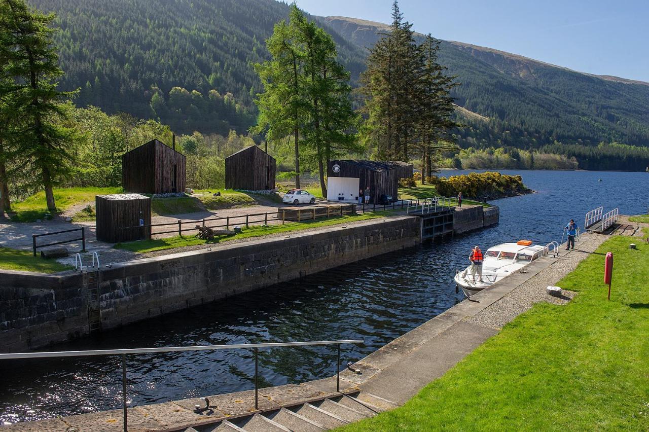 Laggan Bothies Hotel Спийн Бридж Екстериор снимка